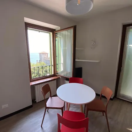 아파트 Castello Mavino 시르미오네