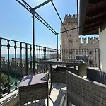 아파트 Castello Mavino 시르미오네