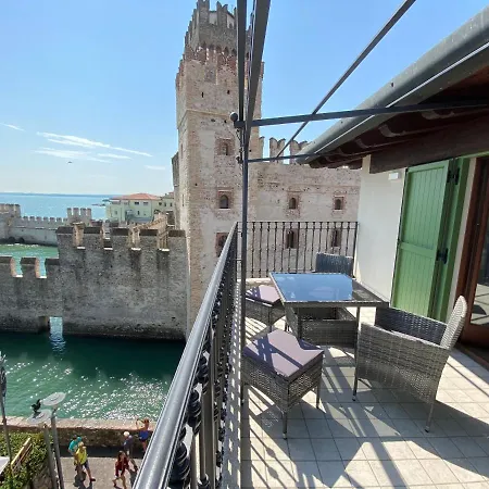 Castello Mavino Apartman Sirmione